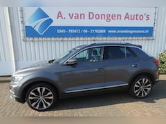 Volkswagen T-Roc - 1.5 TSI SPORT, Navi, Camera, Trhaak, ACC