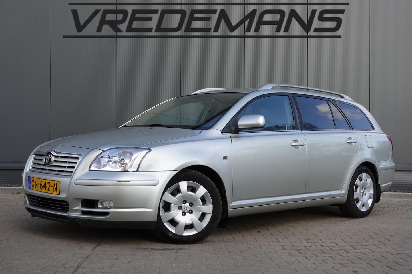 Toyota Avensis - 2.0 D-4D Linea Terra 2.0 D-4D Linea Terra - AutoWereld.nl