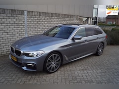 BMW 5-serie Touring - 540i X-Drive High Executive M Sport Autom Leder Panodak Luchtvering Navi Camera Adapt Crui