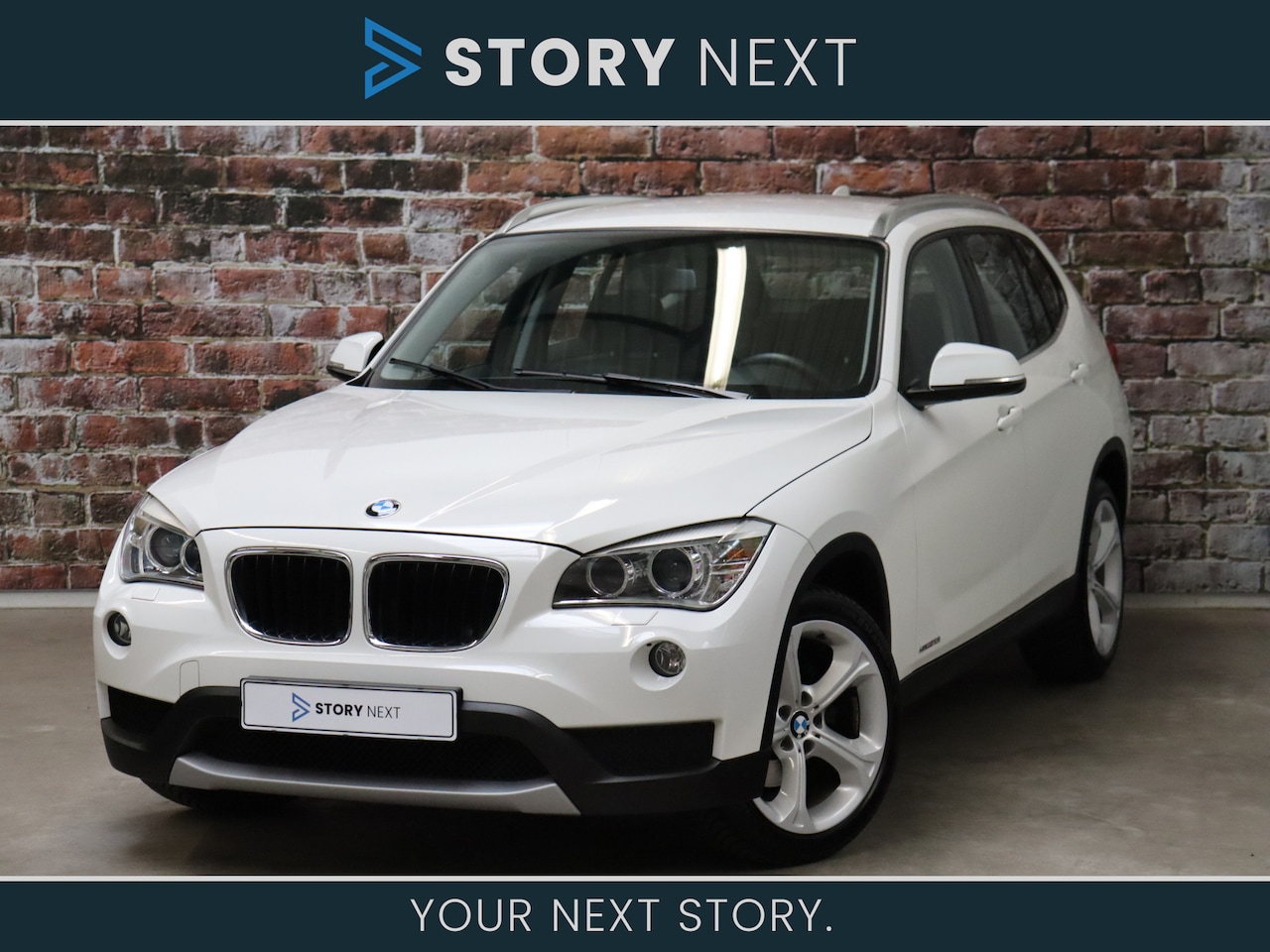 BMW X1 - sDrive20i Executive Automaat / Trekhaak / Parkeersensoren / Cruise Control / Leder / Navig - AutoWereld.nl