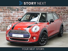 MINI Cooper - Hatchback Business 5 deurs / Comfort Acces / Navigatie / Cruise Control / Bluetooth / LED