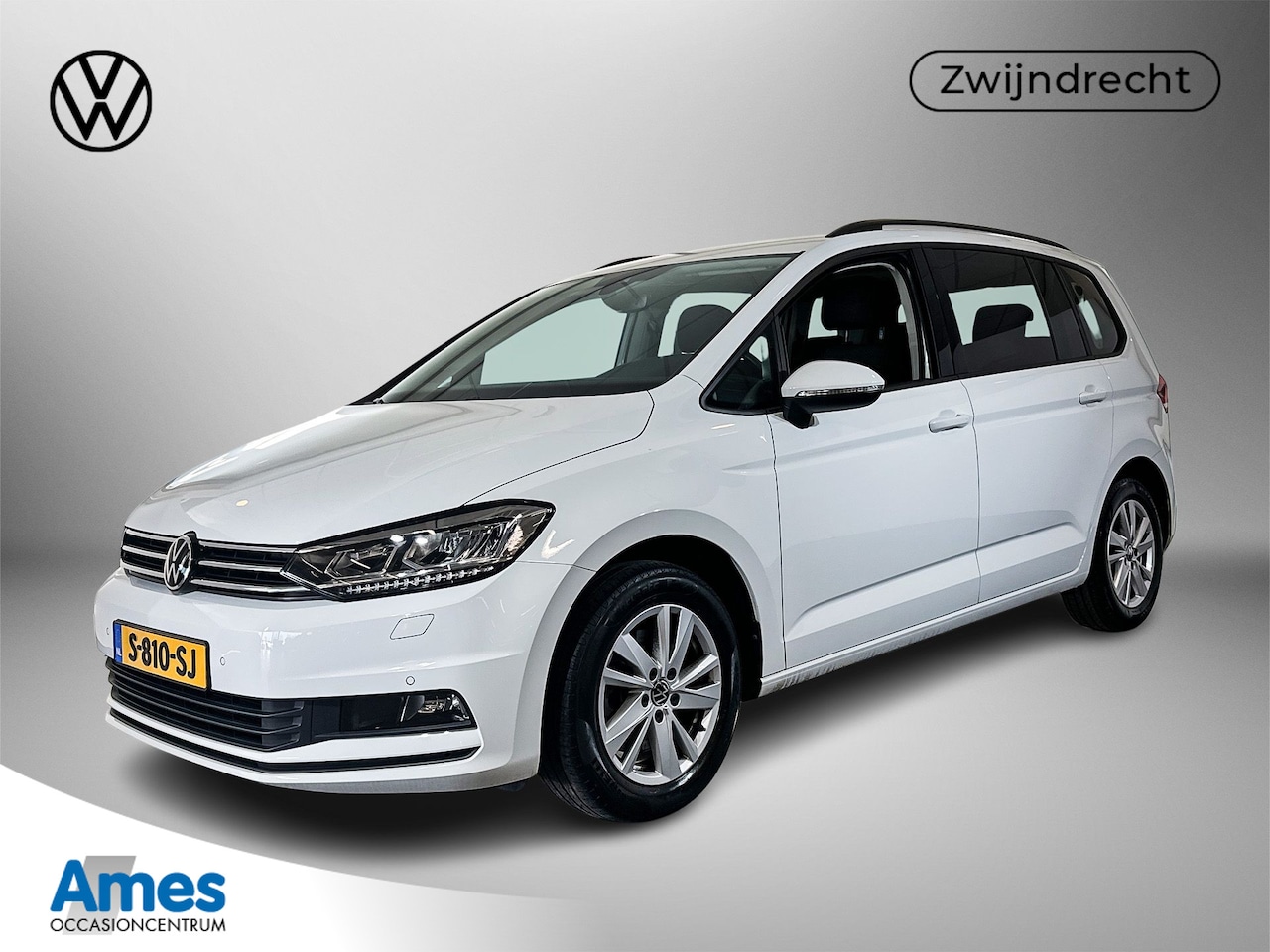 Volkswagen Touran - 1.5 150pk TSI Comfortline Business 7-persoons / Elektrisch bedienbare achterklep met senso - AutoWereld.nl