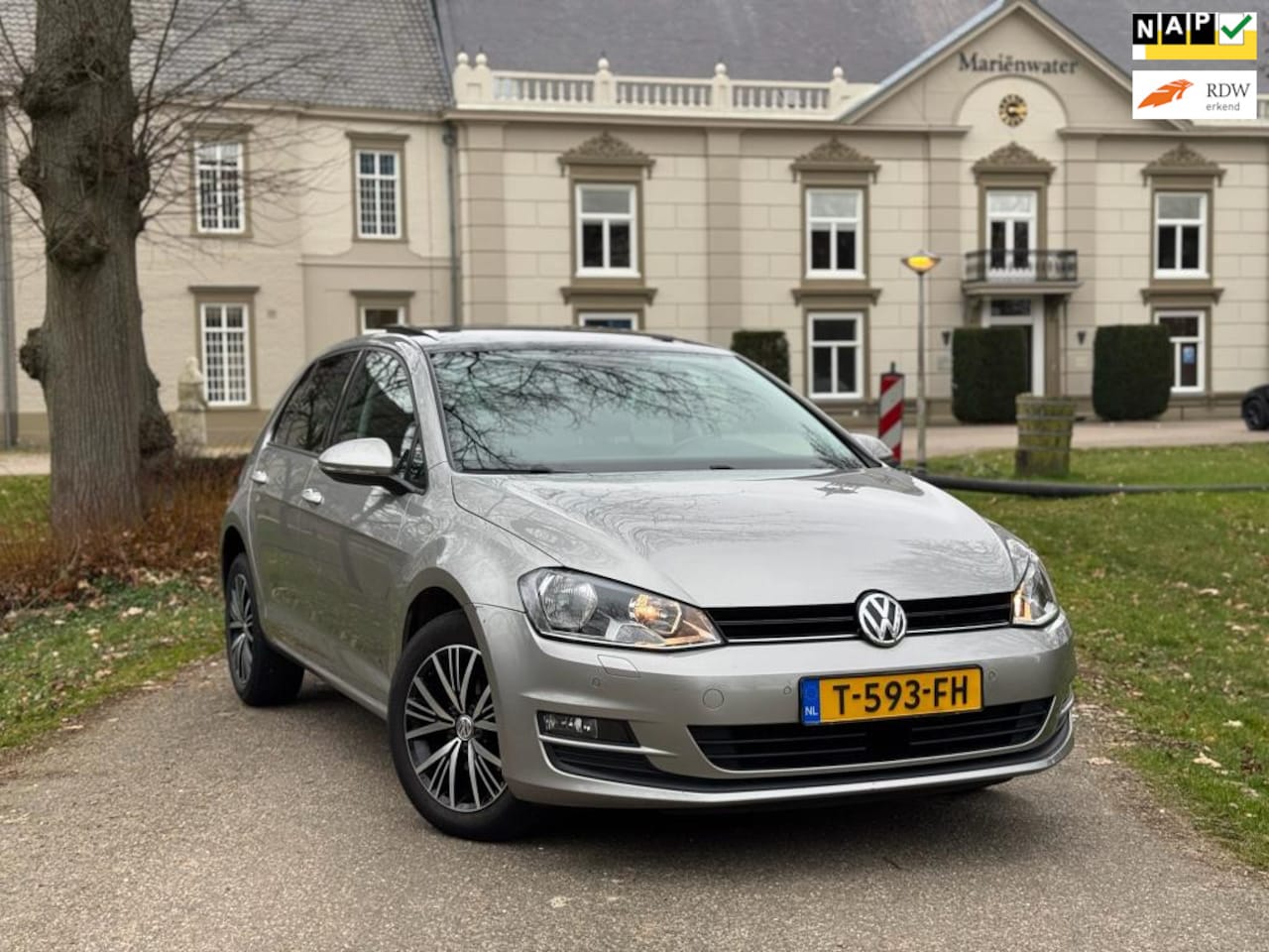 Volkswagen Golf - 1.2 TSI Allstar Edition | Airco | Pano - AutoWereld.nl