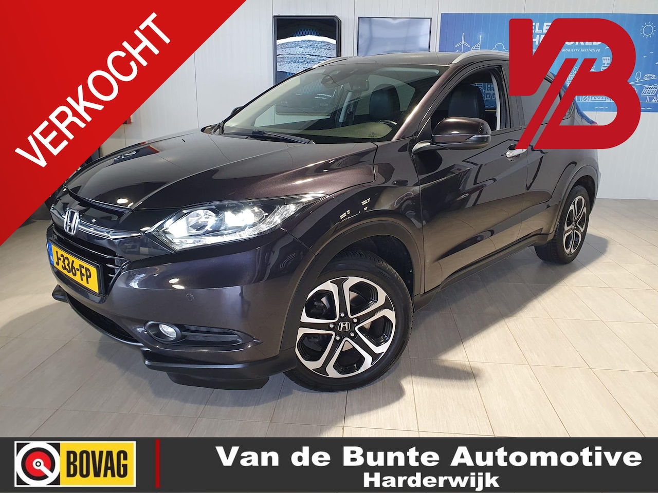 Honda HR-V - 1.5 i-VTEC Executive *Panoramadak* - AutoWereld.nl