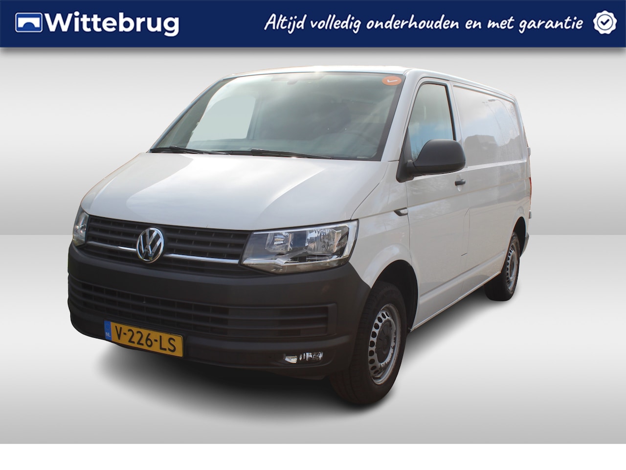 Volkswagen Transporter - 2.0 TDI L1H1 Comfortline Wit/ L1/ Airco/ Navi - AutoWereld.nl