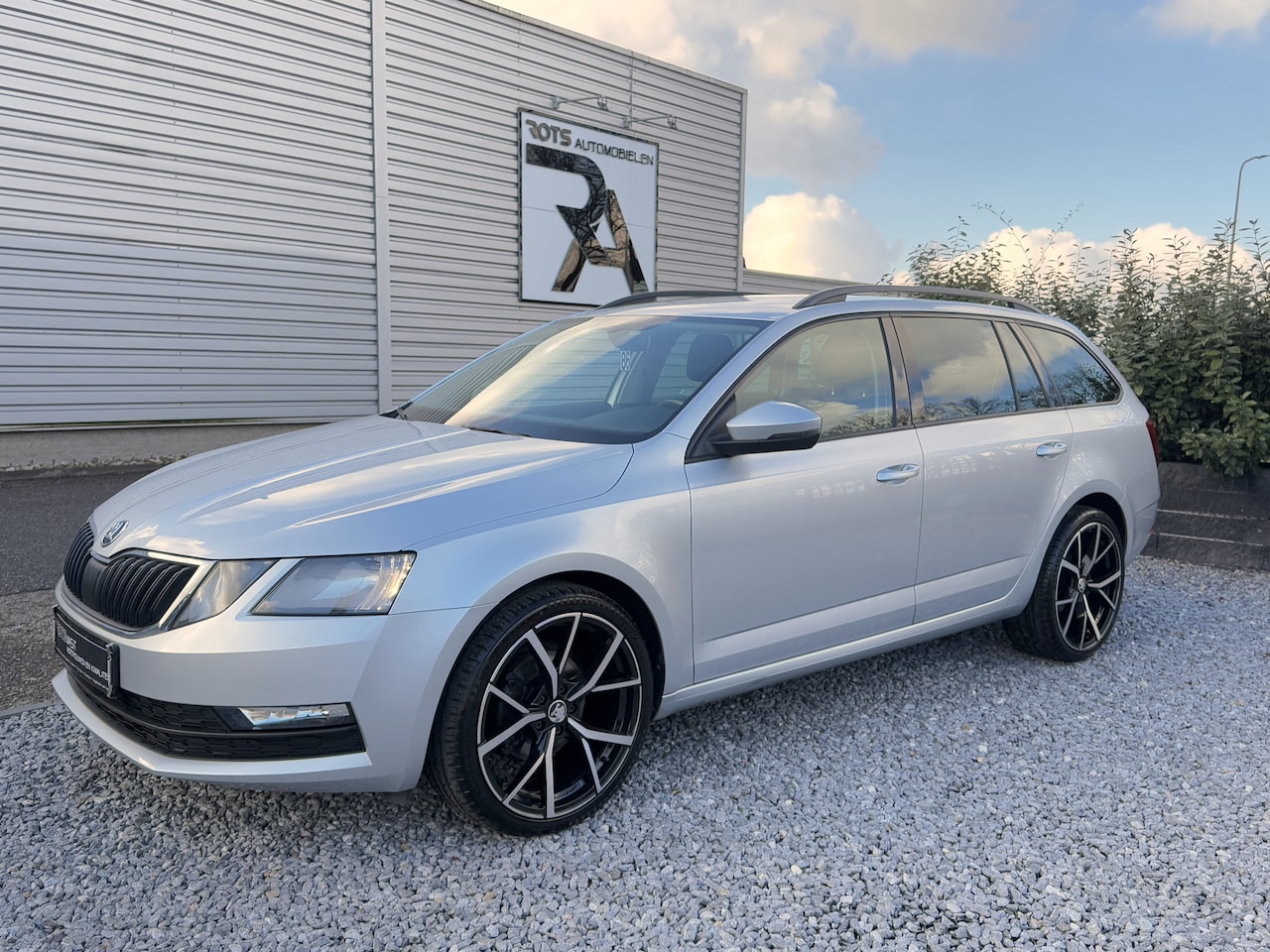 Skoda Octavia Combi - 1.0 TSI Greentech Ambition Navi|Carplay|Cruis|PDC Zilver - AutoWereld.nl