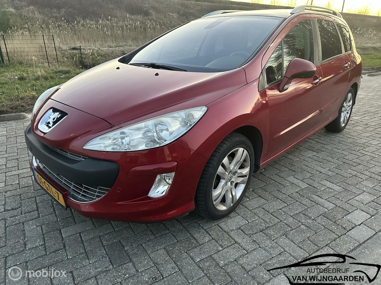 Peugeot 308 SW - 1.6 THP Allure 1.6 THP Allure,NL Geleverd,Airco,Navigatie - AutoWereld.nl