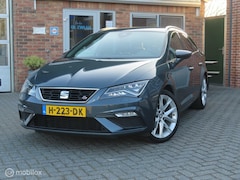 Seat Leon ST - 1.5 TSI FR Ultimate Ed blacksky/carplay/camera/sfeerverlicht/ledtrekhaak