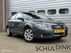 Audi A3 - 1.6 FSI Ambiente CRUISE CONTROLE|TREKHAAK|AIRCO