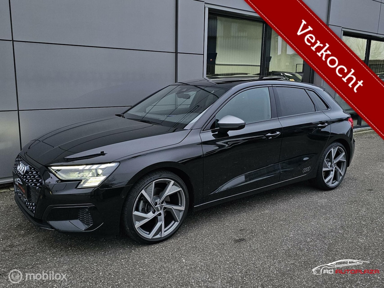 Audi A3 Sportback - 35 TFSI S-line Panorama/RS seats/Sfeer/19" - AutoWereld.nl