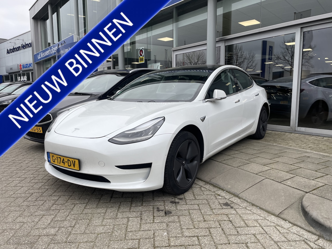 Tesla Model 3 - Standard RWD Plus 60 kWh | Panoramadak | Keyless | Dodehoekdetectie | - AutoWereld.nl