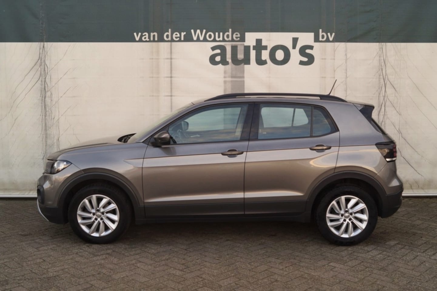 Volkswagen T-Cross - 1.0 TSI Life -ECC-NAVI-PDC-DAB-CARPLAY-CAM- - AutoWereld.nl