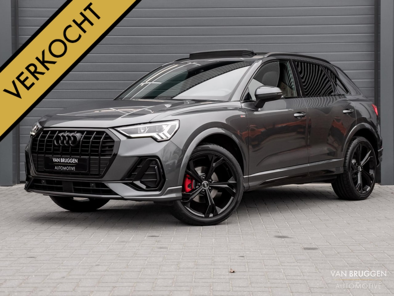 Audi Q3 - 35 TFSI S-Line Pano Trekhaak 5jr Garantie Leer 20" Standkachel ACC BTW Sfeer - AutoWereld.nl