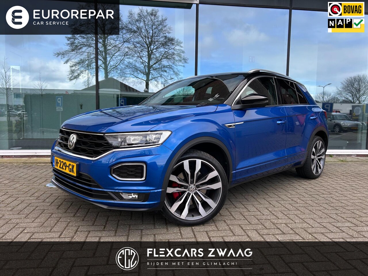 Volkswagen T-Roc - 1.5 TSI Sport Business R - Automaat - Navi - Cameria - Org.NL - AutoWereld.nl