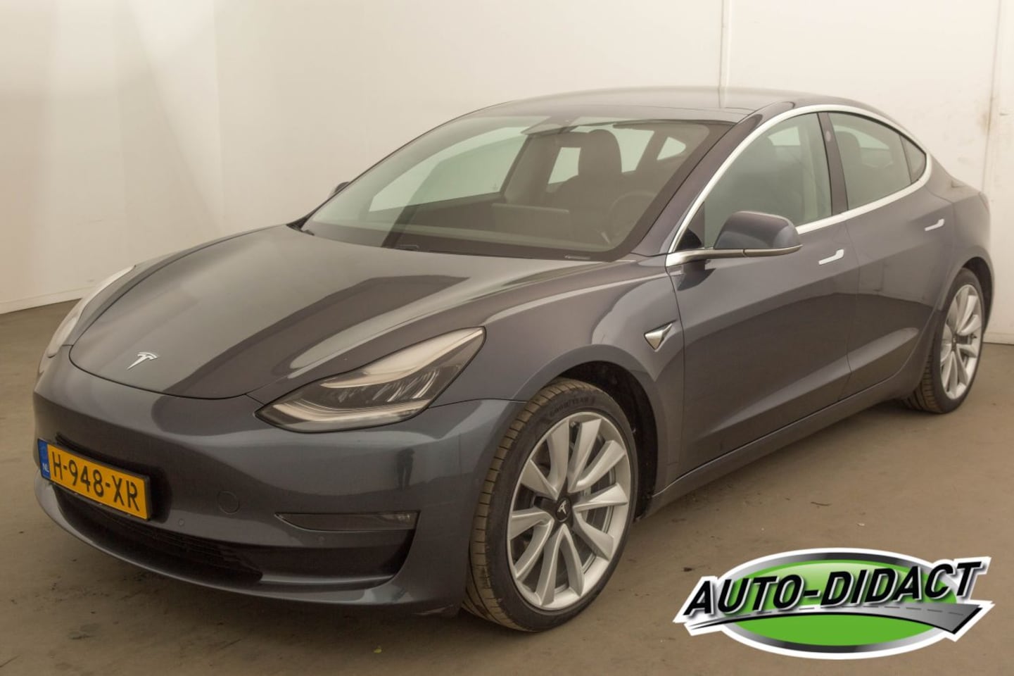 Tesla Model 3 - Long Range RWD Long Range AWD 75KWH - AutoWereld.nl