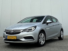 Opel Astra - 1.6 CDTI Business+