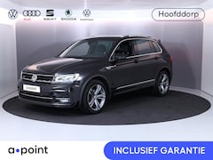 Volkswagen Tiguan - 1.5 TSI Comfortline Business 130pk 6bak/ Rline-ext| trekhaak|Navi| 19'LM-velgen| digital d