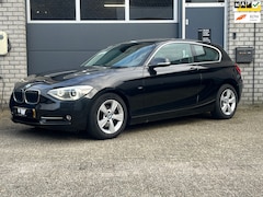 BMW 1-serie - 114i EDE Business R.A . scherm schade N.A.P