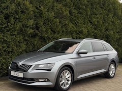 Skoda Superb Combi - 2.0 TSI 4x4 CarPlay Trekhaak Camera