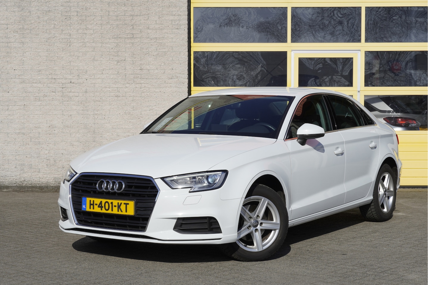 Audi A3 Limousine - 35 TFSI CoD Pro Line BJ2020 Lmv 16" | Led | Pdc | Navi | Xenon | Airco | Cruise control | - AutoWereld.nl