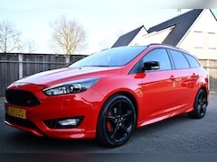 Ford Focus Wagon - 1.5 ST-Line Red Edition Carplay|Stoelverwarming