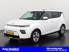 Kia e-Soul - ExecutiveLine 64 kWh | 3 Fasen | Schuifdak | Leder | Zondag Open