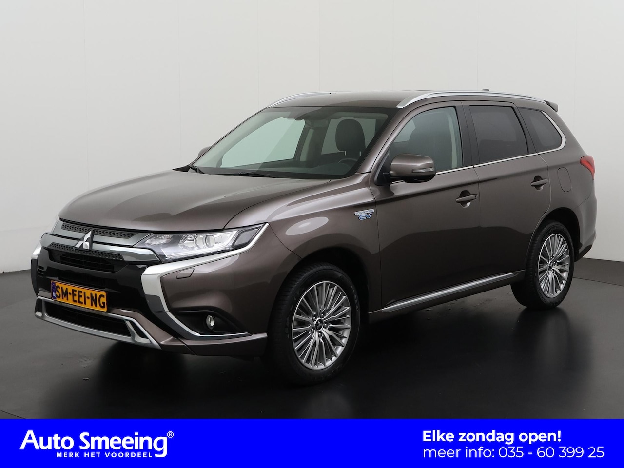 Mitsubishi Outlander - 2.4 PHEV Intense S | Leder/Alcantara | Elek stoelbediening | Camera  | Zondag Open! - AutoWereld.nl