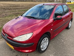 Peugeot 206 - 1.4 XT Elektr ramen/5deur/Centraal/Meerdere sleutels