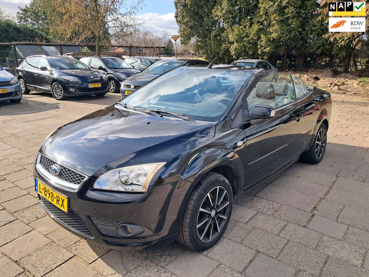 Ford Focus Coupé-Cabriolet - 1.6-16V Trend 1.6-16V Trend - AutoWereld.nl