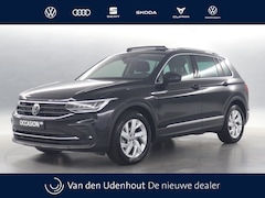 Volkswagen Tiguan - 1.5 TSI 150pk Life Business DSG / Panoramadak / Stoel+Stuurverwarming / Camera