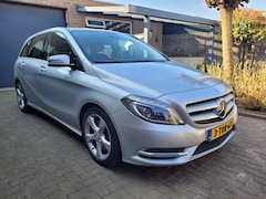 Mercedes-Benz B-klasse - 220 CDI Prestige Sportpakket 170pk wegkl/b trekhaak etc