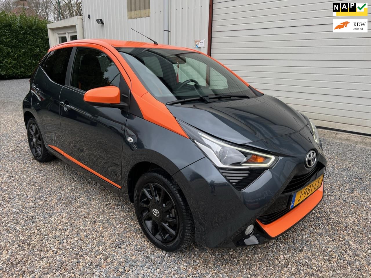 Toyota Aygo - 1.0 VVT-i x-JBL 1e-EIG.NEW-APK.CLIMA.NAVI.CAM.NAP! - AutoWereld.nl