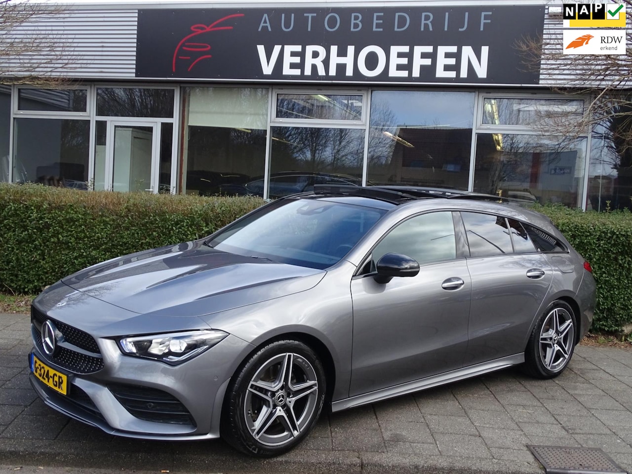 Mercedes-Benz CLA-klasse Shooting Brake - 200 - AMG STYLING - FABRIEKSGARANTIE 2026 - SFEERVERLICHTING - VOLLEDIG DEALER ONDERHOUD - AutoWereld.nl