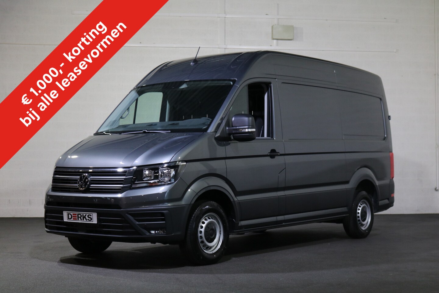 Volkswagen Crafter - 2.0 TDI 140pk L3 H3 Automaat Airco Navigatie Camera - AutoWereld.nl