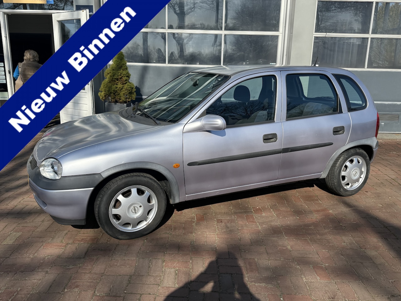 Opel Corsa - 1.2i-16V Onyx Bj 2000 Km 83.147 2e eigenaar GEEN APK !! INRUILKOOPJE - AutoWereld.nl