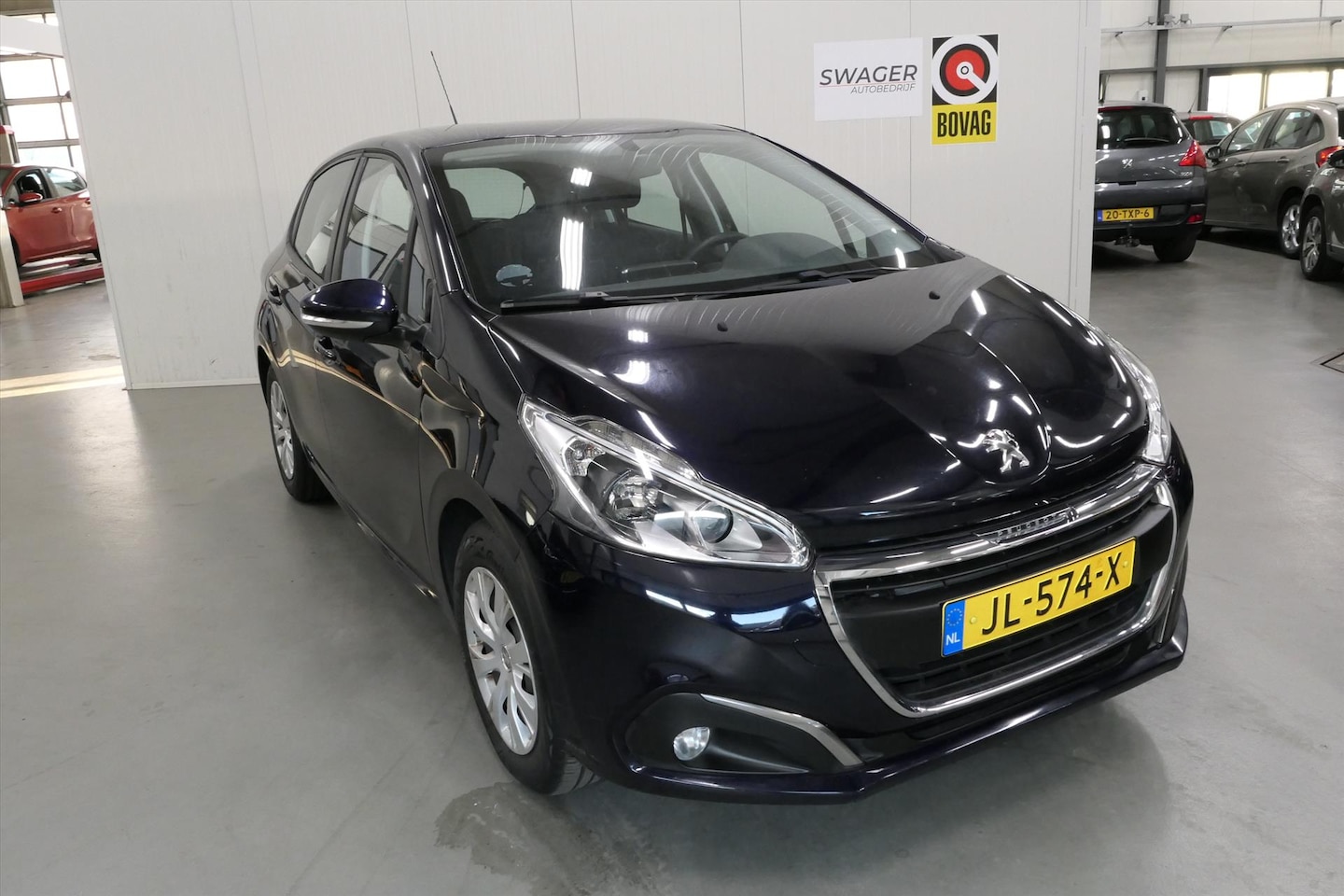 Peugeot 208 - 1.2 Puretech 82pk 5D Blue Lion (1ste eigenaars&Dealeronderhouden) - AutoWereld.nl