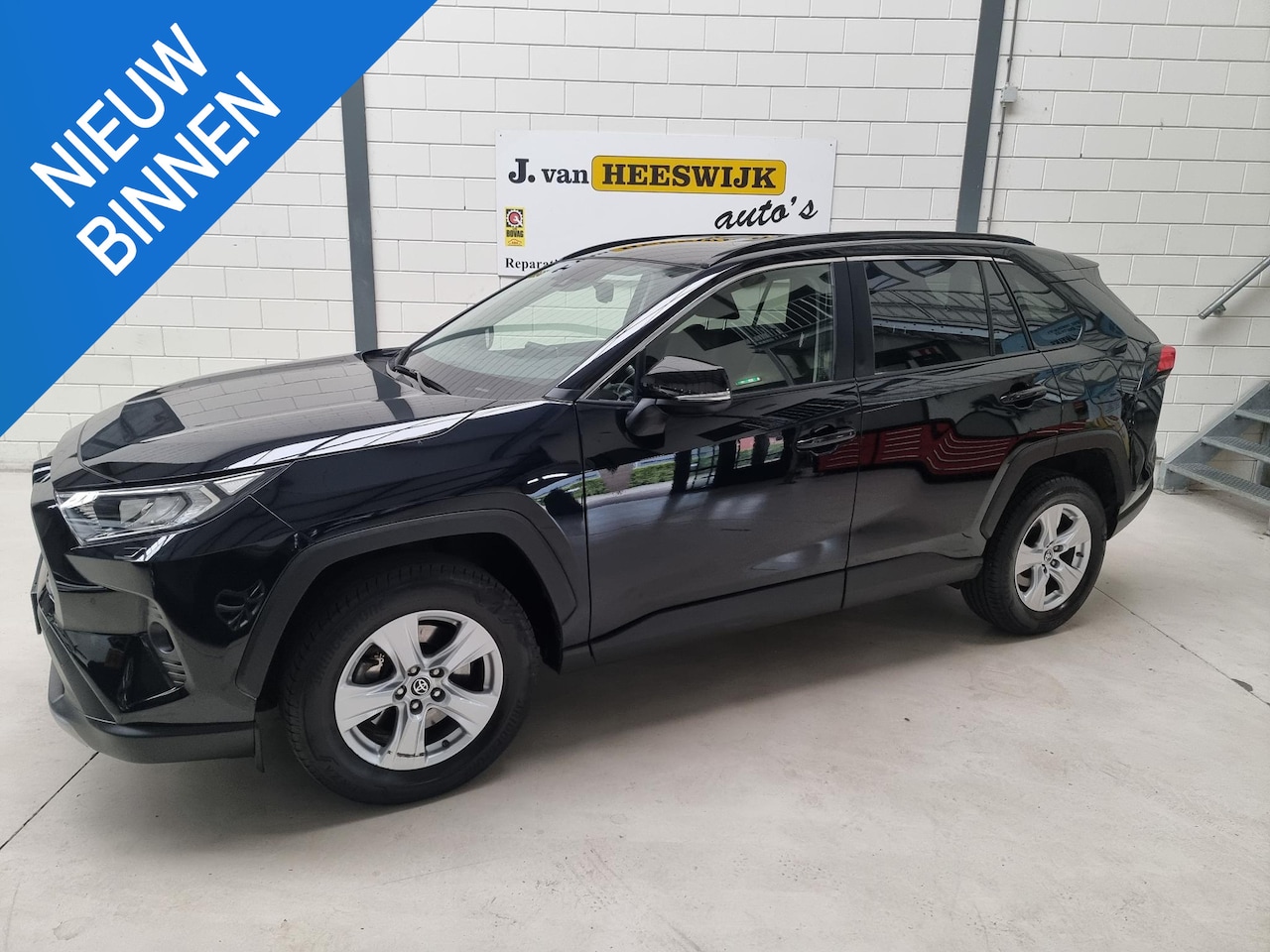 Toyota RAV4 - 2.0 VVT-iE Active 2.0 VVT-iE Active - AutoWereld.nl