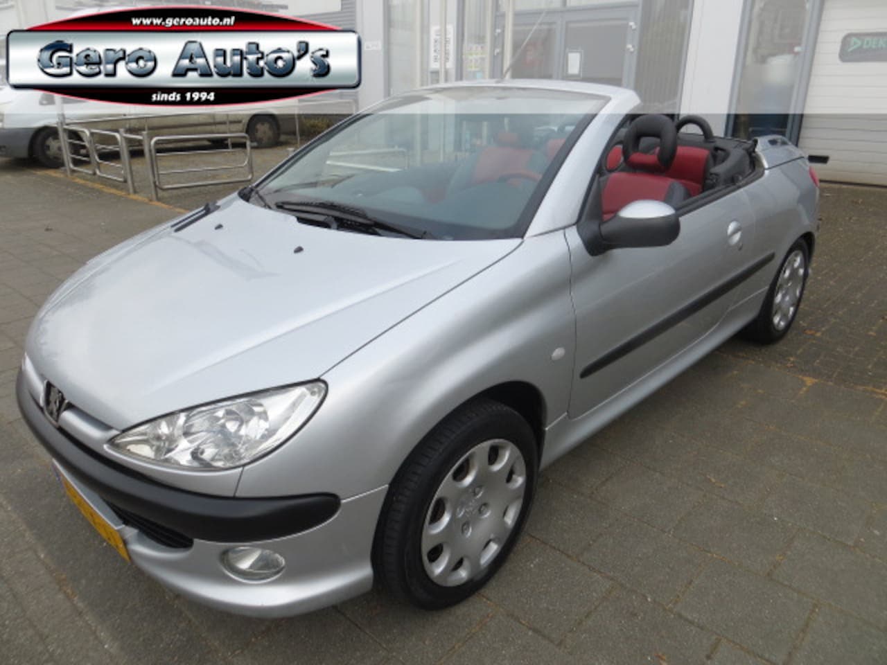 Peugeot 206 CC - 1.6-16V nl-auto cabrio leder ,122 dkm mooie auto - AutoWereld.nl