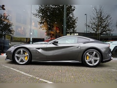 Ferrari F12 - 6.3 Berlinetta GERESERVEERD