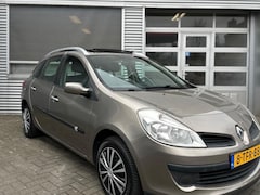 Renault Clio Estate - 1.2-16V Expression PANORAMA LUXE UITVOERING