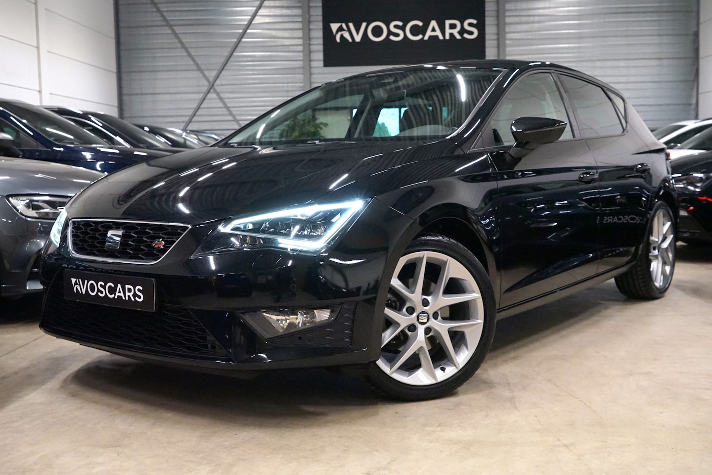 Seat Leon - 1.4 TSI FR 150PK * LED - Camera - Alcantara - App - Sound - Lane - 18" - DAB * - AutoWereld.nl