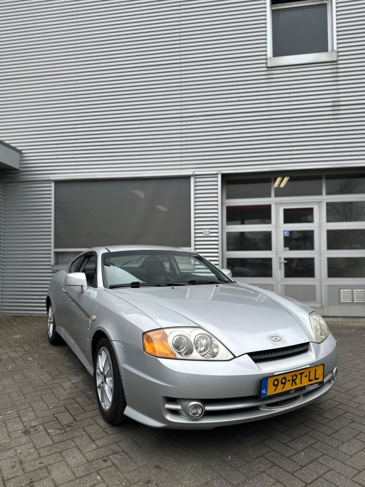 Hyundai Coupé - 2.7i V6 Style 2.7i V6 Style - AutoWereld.nl