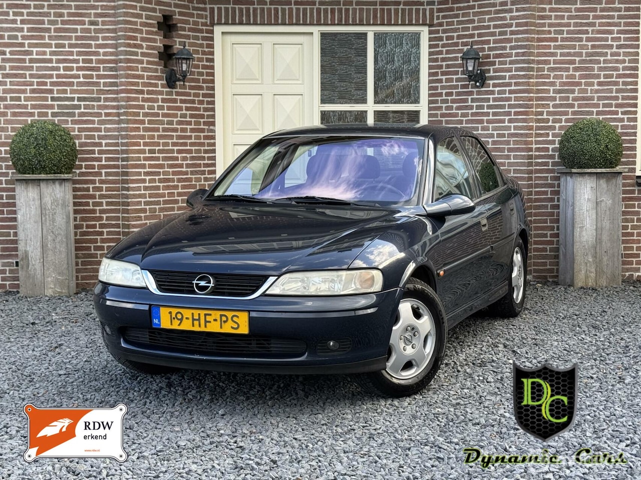 Opel Vectra - 1.8-16V Business Edit *Dealer ondrh*Cruise*Clima - AutoWereld.nl