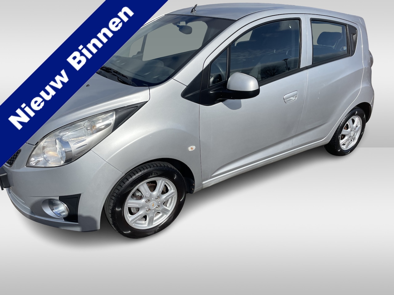 Chevrolet Spark - 1.0 16V LS Frisse spark alle facturen aanwezig 2012 pro’s 3500 - AutoWereld.nl