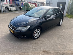 Seat Leon - 1.6 TDI Limited Edition FR LICHTE SCHADE