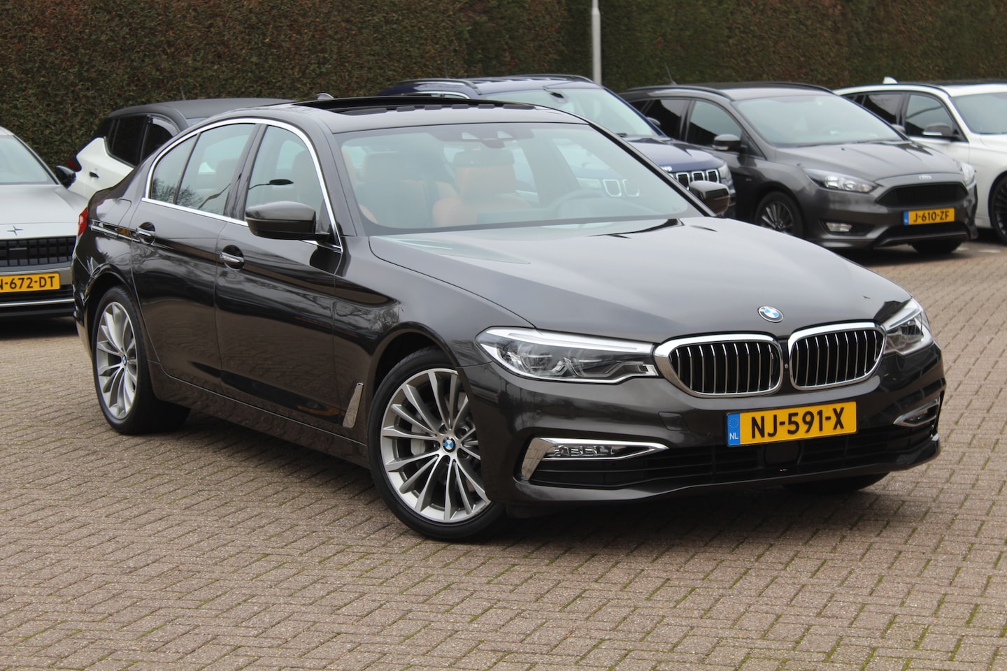 BMW 5-serie - 530i High Executive / Trekhaak / Schuifdak / 360Camera / Head-up / 19'' / Bruin Leder / Ap - AutoWereld.nl