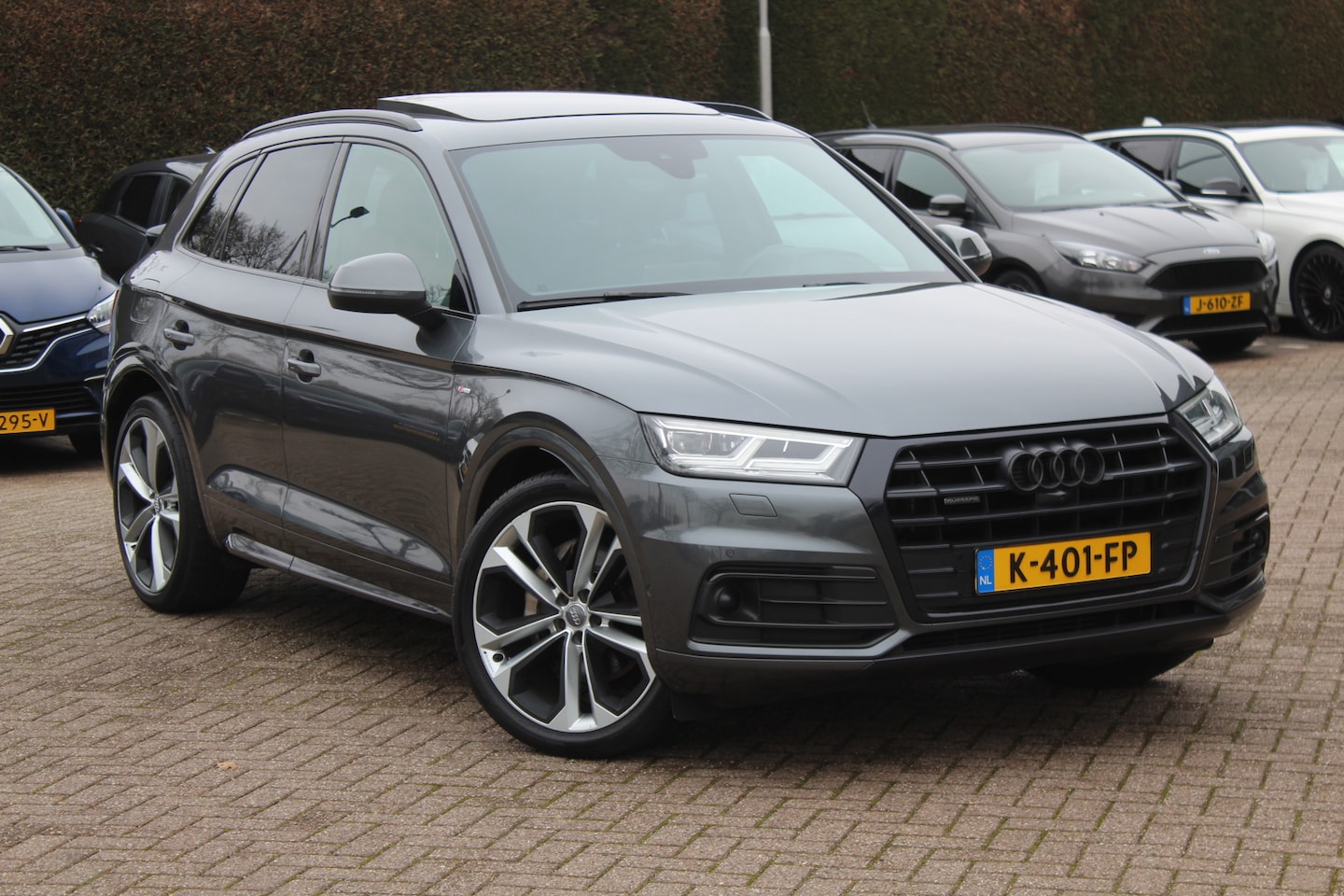 Audi Q5 - 50 TFSI e quattro S edition / Trekhaak / Panoramadak / 360Camera / 21'' / Luchtvering / RS - AutoWereld.nl