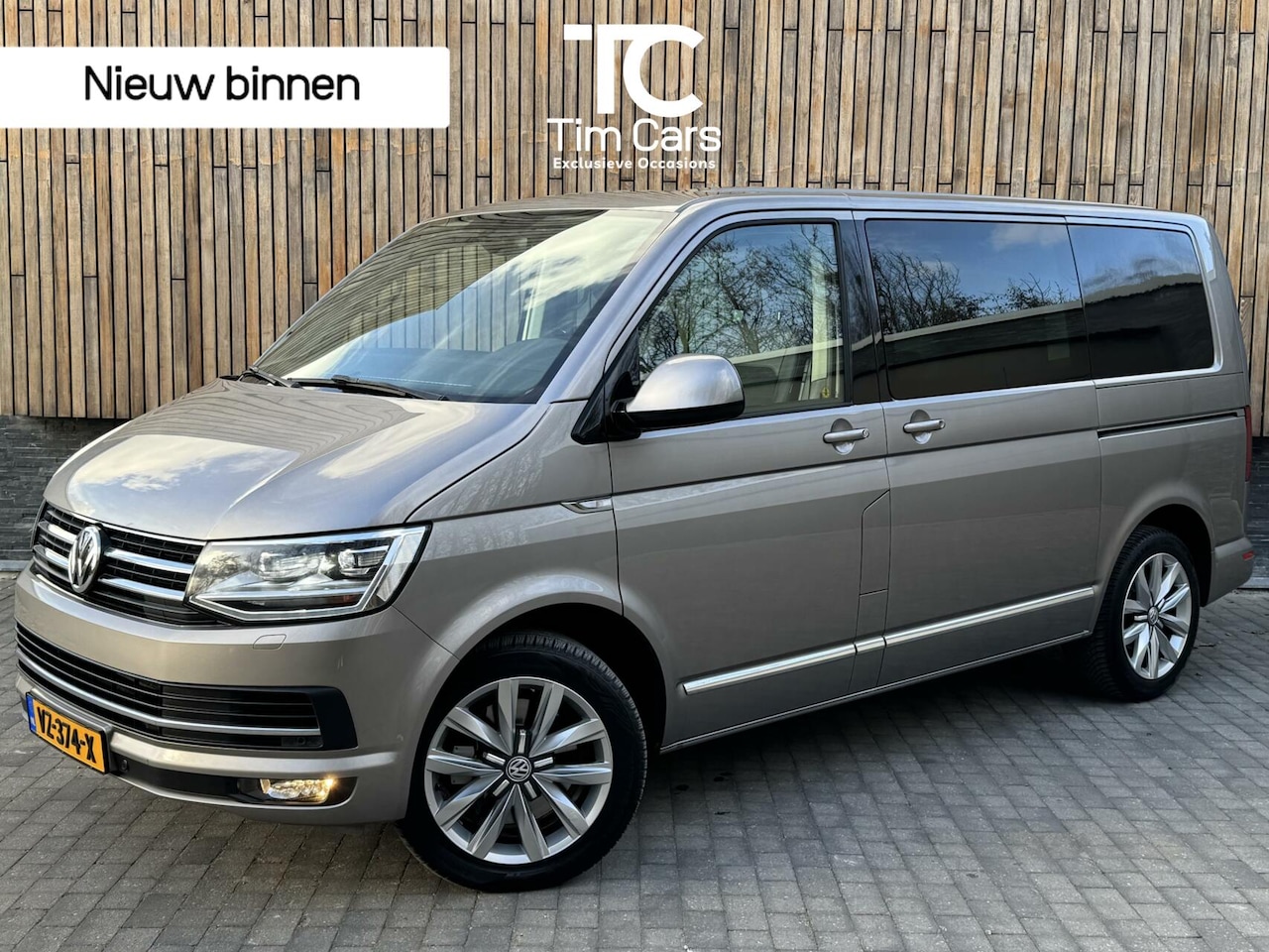 Volkswagen Transporter Multivan - 2.0 TDI DSG 204pk | Schuifdak | Stoelverwarming | Climate control | Cruise control | Dodeh - AutoWereld.nl