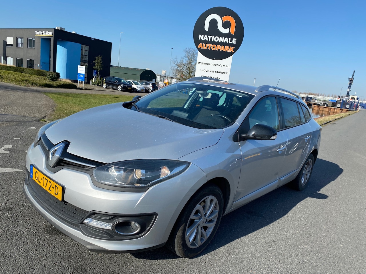 Renault Mégane Estate - 2015 * 1.2 TCe Limited * APK * KM NAP * TOP STAAT - AutoWereld.nl