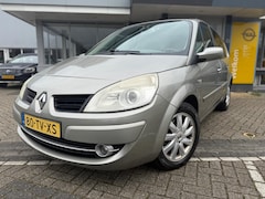 Renault Grand Scénic - 2.0-16V Tech Line | Navi | Nieuwe APK |Panoramadak | LMV | Trekhaak |